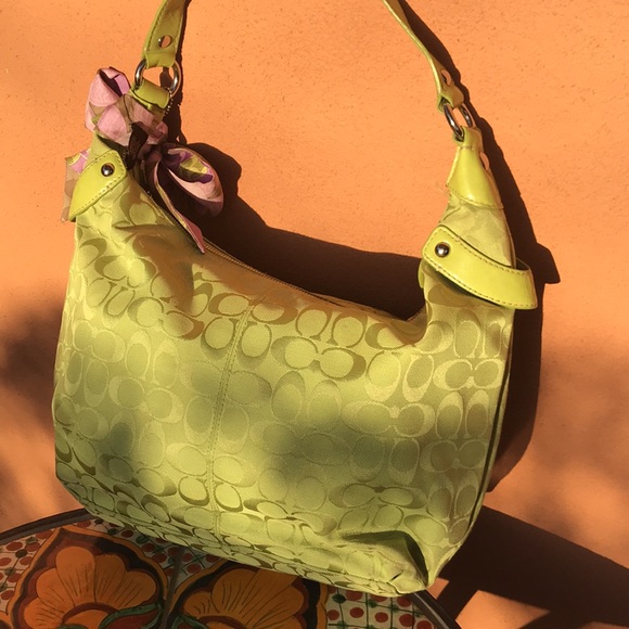 Coach Fabric Leaf Zipper Handbag Gently Used - Picture 2 of 7